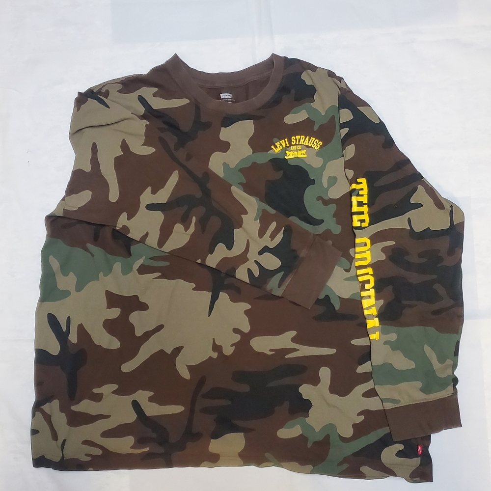 LEVIS Men’s Camo Long Sleeve T-Shirt Logo The Original Relaxed Tee 2XL  XXL
